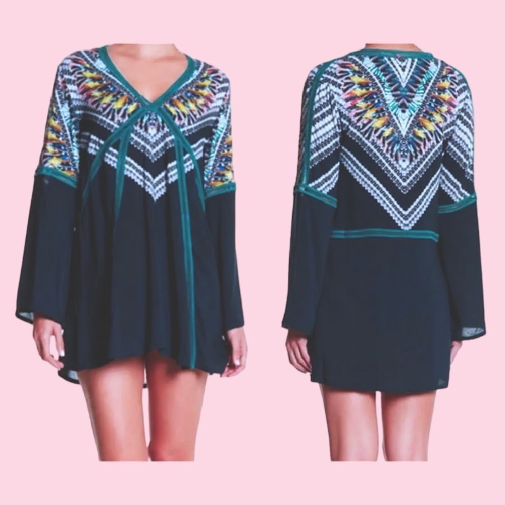 $145 Red Carter Swim Cover Up Small Blue Feather Print Ladder Insert Bell Sleeve